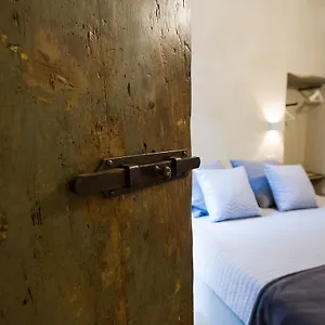 Il Piccolo Cavour Charming House Bed & Breakfast